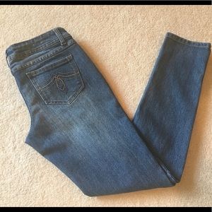🔥SO Stretch straight leg jeans New